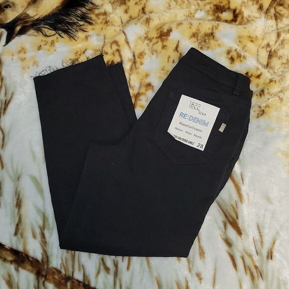 1822 Girlfriend High Rise Waist Ankle Jeans In Harry NWT Reduce Reuse Recycle♻️ - Picture 2 of 10
